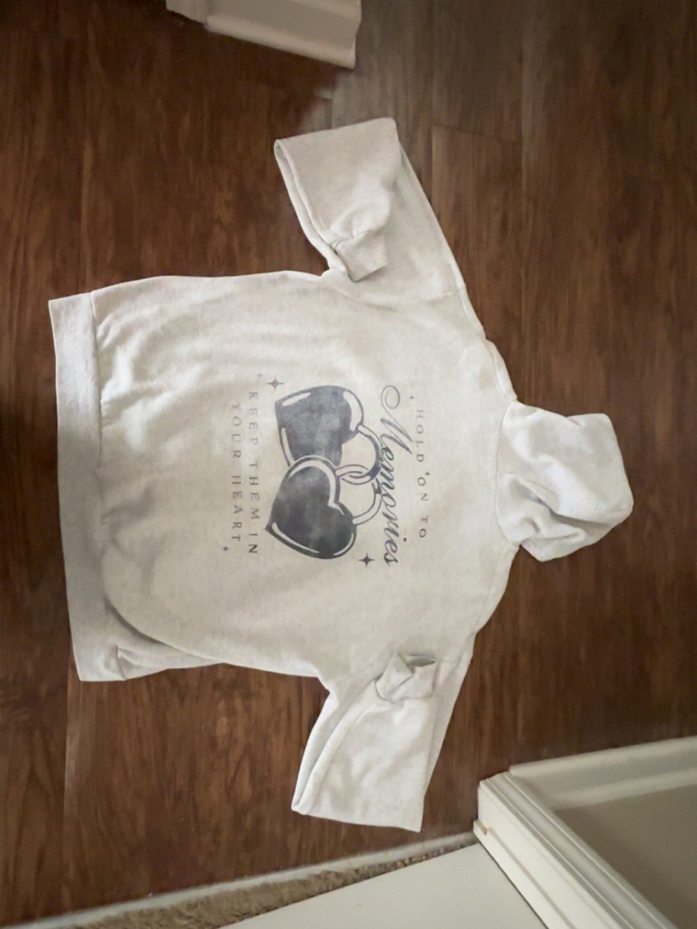 Aeropostale grey Hoodie with heart Graphic